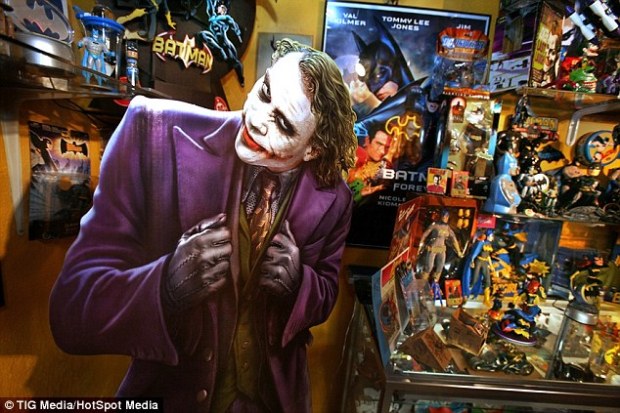 Kevin Silva_Batman Collection (4)