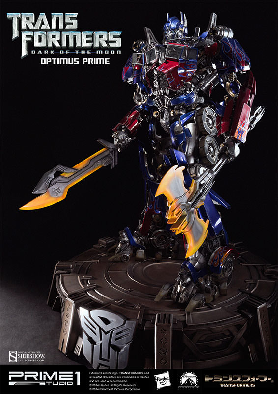 Optimus Prime Statue by Prime 1 Studio2