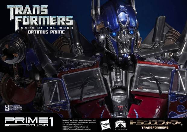 Optimus Prime Statue by Prime 1 Studio4