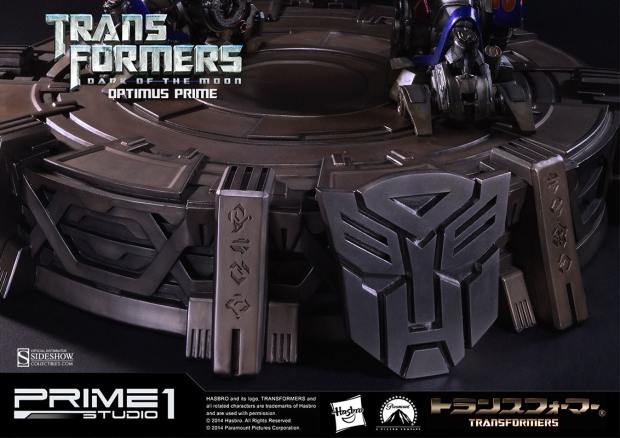 Optimus Prime Statue by Prime 1 Studio7