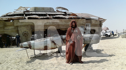 Star Wars_Episode VII_Set Photos (7)