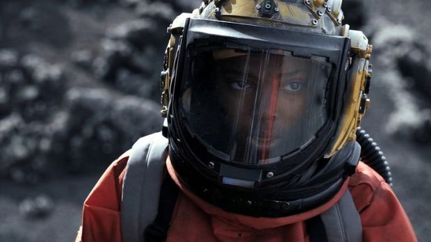 Doctor Who_Series 8_Episode 7_Looking Back on Kill the Moon (3)