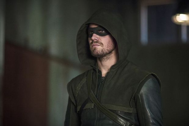 Arrow -- "Guilty" Pictured: Stephen Amell as The Arrow -- Photo: Ed Araquel/The CW -- é 2014 The CW Network, LLC. All Rights Reserved.