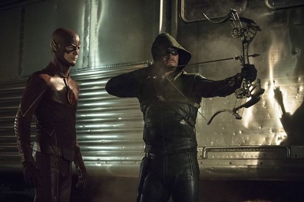 Arrow -- "The Brave and the Bold" Pictured (L-R): Grant Gustin as The Flash and Stephen Amell as The Arrow -- Photo: Cate Cameron/The CW -- ÃÂ© 2014 The CW Network, LLC. All Rights Reserved.