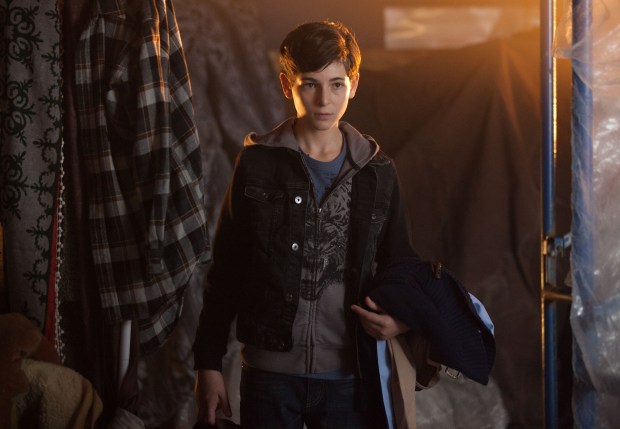 GOTHAM: Bruce Wayne (David Mazouz) goes into hiding in the "Lovecraft" episode of GOTHAM airing Monday, Nov. 24 (8:00-9:00 PM ET/PT) on FOX. ©2014 Fox Broadcasting Co. Cr: Jessica Miglio/FOX