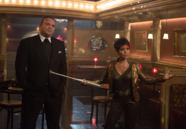 GOTHAM: Fish Mooney (Jada Pinkett Smith, R) and Butch Gilzean (guest star Drew Powell, L) pay Oswald Cobblepot a visit in the "Welcome Back, Jim Gordon" episode of GOTHAM airing Monday, Jan. 26 (8:00-9:00 PM ET/PT) on FOX. ©2015 Fox Broadcasting Co. Cr: Jessica Miglio/FOX