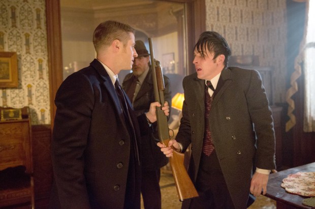 GOTHAM:  Gordon (Ben McKenzie, L), Bullock (Donal Logue, C) and Oswald Cobblepot (Robin Lord Taylor, R) find themselves in a dangerous situation in the "Everyone Has A Cobblepot" episode of GOTHAM airing Monday, March 2 (8:00-9:00 PM ET/PT) on FOX.  ©2015 Fox Broadcasting Co.  Cr:  Jessica Miglio/FOX