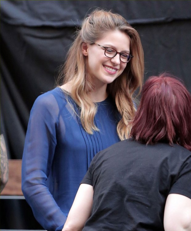 Supergirl_First Set Photos_Melissa Benoist3