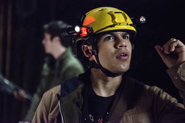 The Flash -- "Grodd Lives" -- Image FLA121A_0218b -- Pictured: Carlos Valdes as Cisco Ramon -- Photo: Cate Cameron/The CW -- ÃÂ© 2015 The CW Network, LLC. All rights reserved.