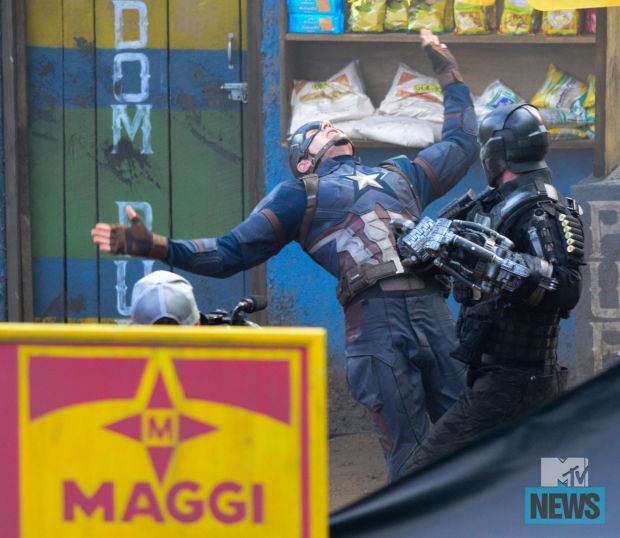 Captain America_Civil War_Cap vs Crossbones_Set Photo (6)