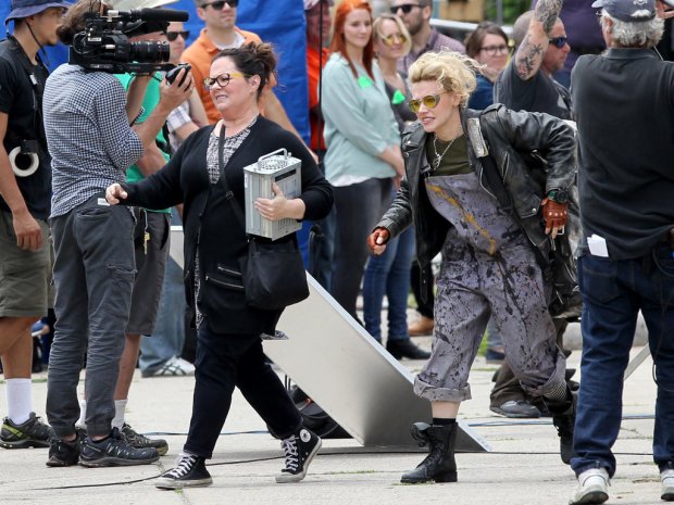Ghostbusters_First Look_Set Photo (1)