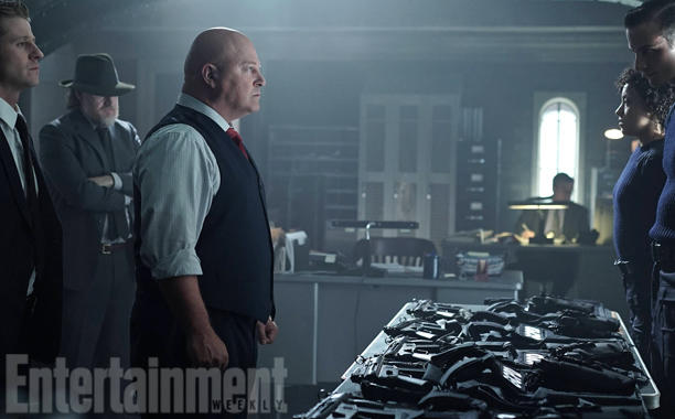 Gotham_Season 2_Michael-Chiklis