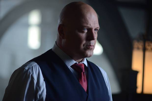 GOTHAM:  Captain Barnes (Michael Chiklis) in the ÒRise of the Villains: Strike ForceÓ episode of GOTHAM airing Monday, Oct. 12 (8:00-9:00 PM ET/PT) on FOX. ©2015 Fox Broadcasting Co. Cr: FOX.