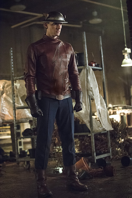 The Flash -- "Flash of Two Worlds" -- Image FLA202A_0322b -- Pictured: Teddy Sears as Jay Garrick -- Photo: Cate Cameron/The CW -- ÃÂ© 2015 The CW Network, LLC. All rights reserved.