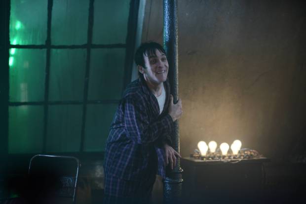 GOTHAM: L-R: Robin Lord Taylor in the ÒRise of the Villains: A Bitter Pill to SwallowÓ episode of GOTHAM airing Monday, Nov. 16 (8:00-9:00 PM ET/PT) on FOX. ©2015 Fox Broadcasting Co. Cr: Nicole Rivelli/ FOX