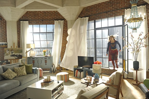 "Livewire" -- Kara's (Melissa Benoist, right) Thanksgiving may be ruined when she suspects her foster mother, Dr. Danvers, who is coming to town, disapproves of her new role as a superhero, on SUPERGIRL, Monday, Nov. 23 (8:00-9:00 PM, ET/PT) on the CBS Television Network.  Photo: Darren Michaels/Warner Bros. Entertainment Inc. ÃÂ© 2015 WBEI. All rights reserved.