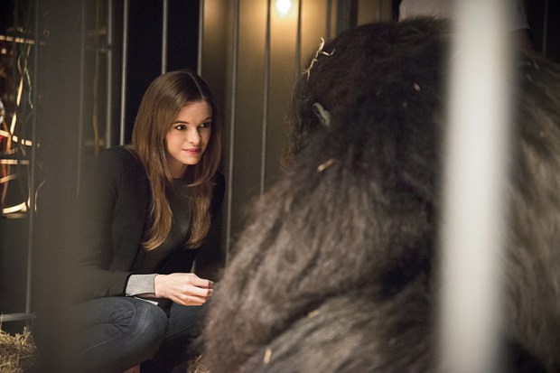 The Flash -- "Gorilla Warfare" -- Image FLA207B_0006b.jpg -- Pictured: Danielle Panabaker as Caitlin Snow -- Photo: Cate Cameron/The CW -- ÃÂ© 2015 The CW Network, LLC. All rights reserved.
