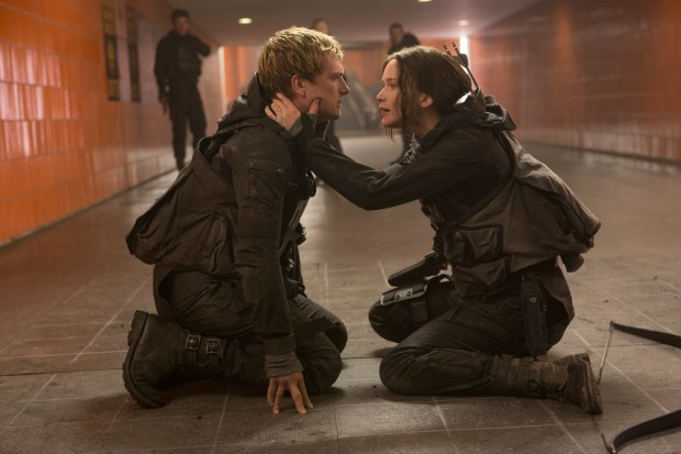 The Hunger Games_Mockingjay – Part 2_Still8