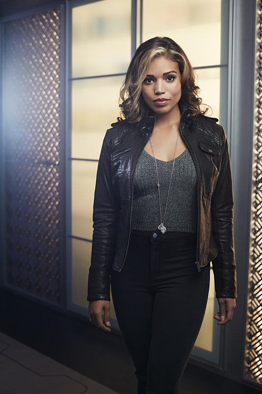 DC's Legends Of Tomorrow -- Image Number: LGN01_CiaraB_2212.jpg -- Pictured: Ciara Renee as Kendra Saunders/Hawkgirl -- Photo: Brendan Meadows/The CW -- ÃÂ© 2015 The CW Network, LLC. All rights reserved.