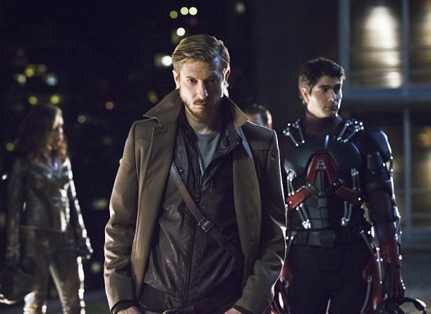 DC's Legends of Tomorrow -- "Pilot, Part 1" -- Image LGN101d_0438b -- Pictured (L-R): Arthur Darvill as Rip Hunter and Brandon Routh as Ray Palmer/Atom -- Photo: Jeff Weddell/The CW -- ÃÂ© 2015 The CW Network, LLC. All Rights Reserved.
