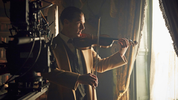Sherlock_The Abominable Bride_BTS Still (9)
