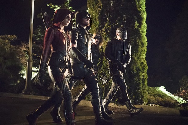 Arrow -- "Blood Debts" -- Image AR410a_0114b.jpg -- Pictured (L-R): Willa Holland as Speedy, Stephen Amell as The Arrow, Katie Cassidy as Black Canary and David Ramsey as John Diggle -- Photo: Katie Yu/ The CW -- ÃÂ© 2015 The CW Network, LLC. All Rights Reserved.