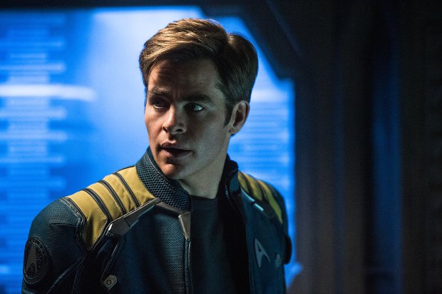 Star Trek Beyond_High-Res Still (6)