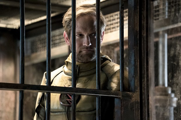 The Flash -- " Flashpoint" -- Image: FLA301b_0135b.jpg -- Pictured: Matthew Letscher as Eobard Thawne -- Photo: Katie Yu/The CW -- é 2016 The CW Network, LLC. All rights reserved.