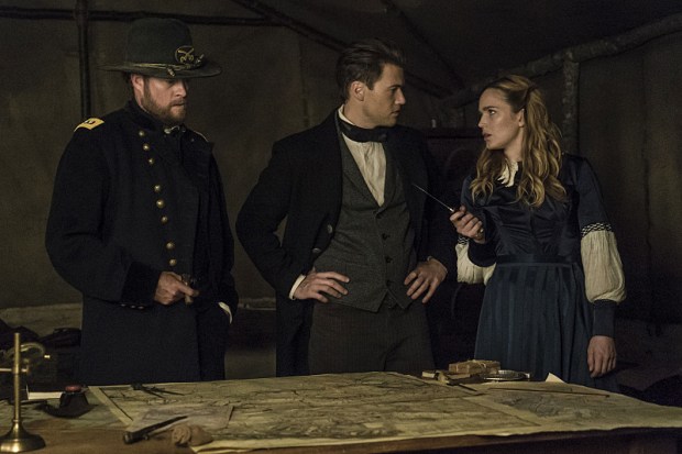 DC's Legends of Tomorrow --"Abominations"-- Image LGN204b_0318.jpg -- Pictured (L-R): John Churchill as General Ulysses S. Grant, Nick Zano as Nate Heywood and Caity Lotz as Sara Lance/White Canary -- Photo: Katie Yu/The CW -- ÃÂ© 2016 The CW Network, LLC. All Rights Reserved.