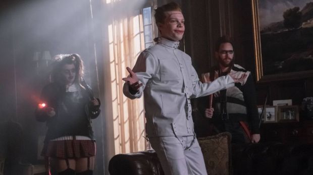 gotham_s03e14_the-gentle-art-of-making-enemies_still